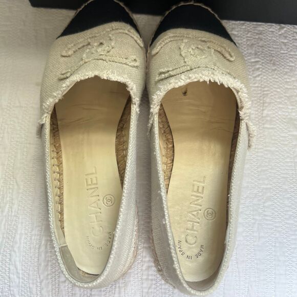 CHANEL Espadrilles Linen Black & Cream/Beige With Box And Dust Bags - Picture 7 of 12